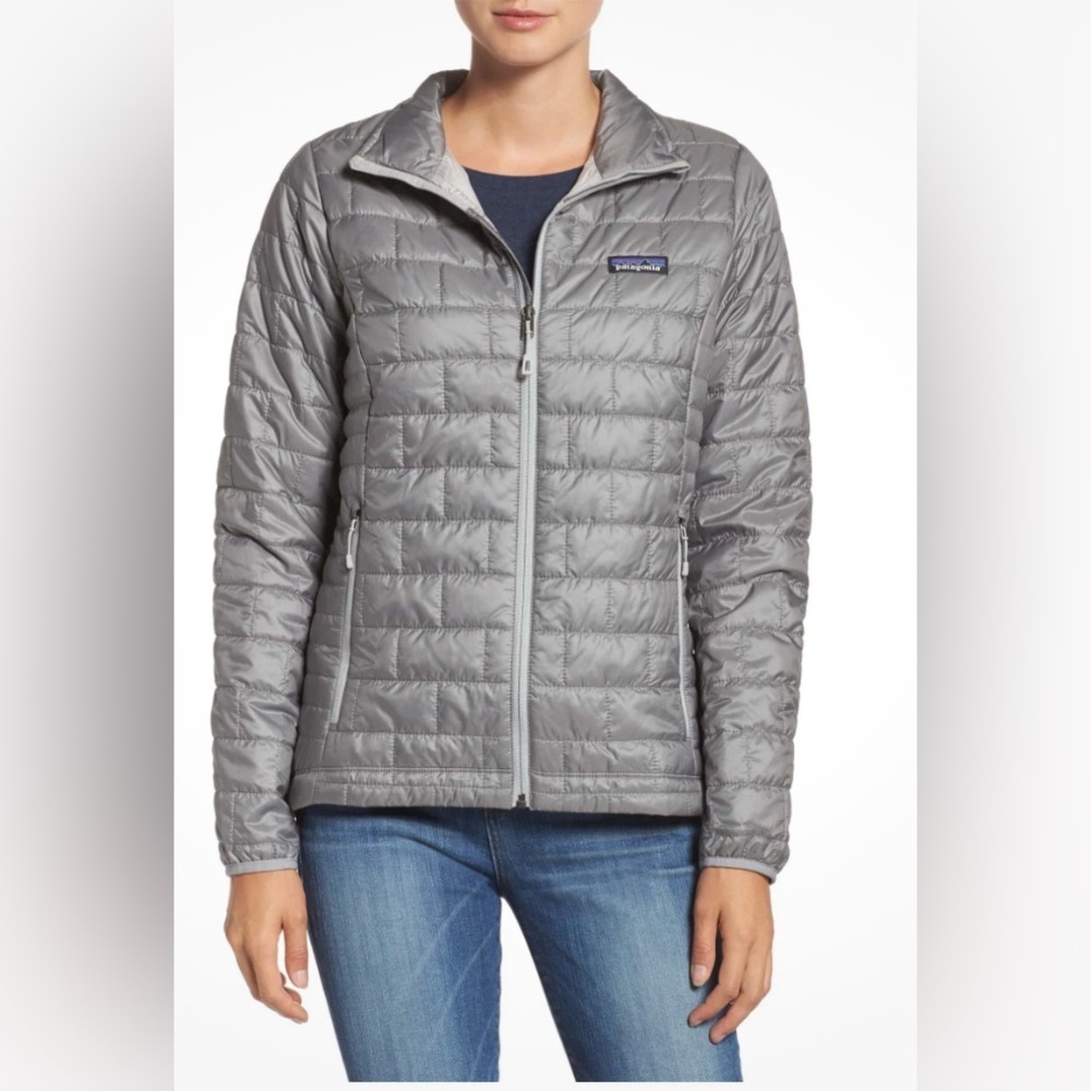 Patagonia Women's Gray Light Weight Quilted Puffer Jacket